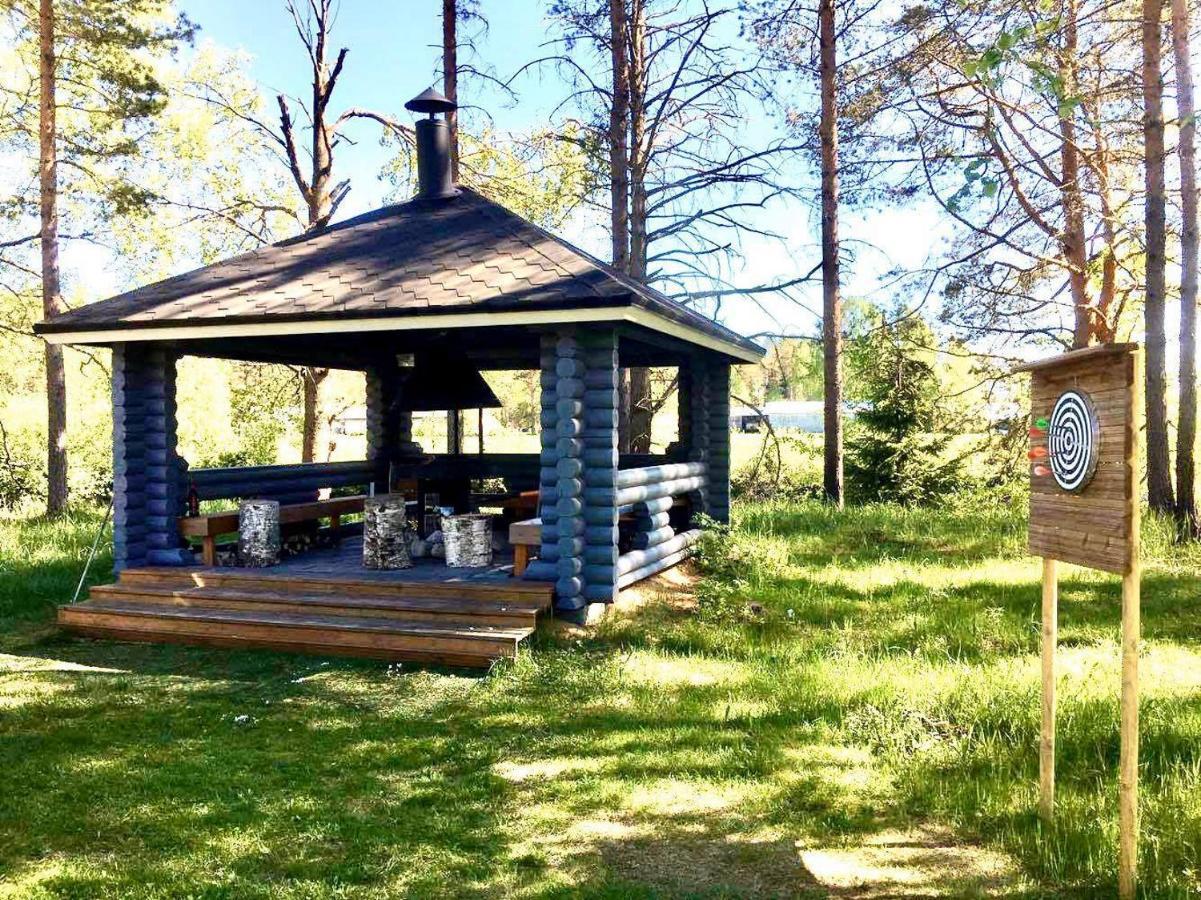 Huhtaniemen Moekkikylae Hotel Veteli Bagian luar foto